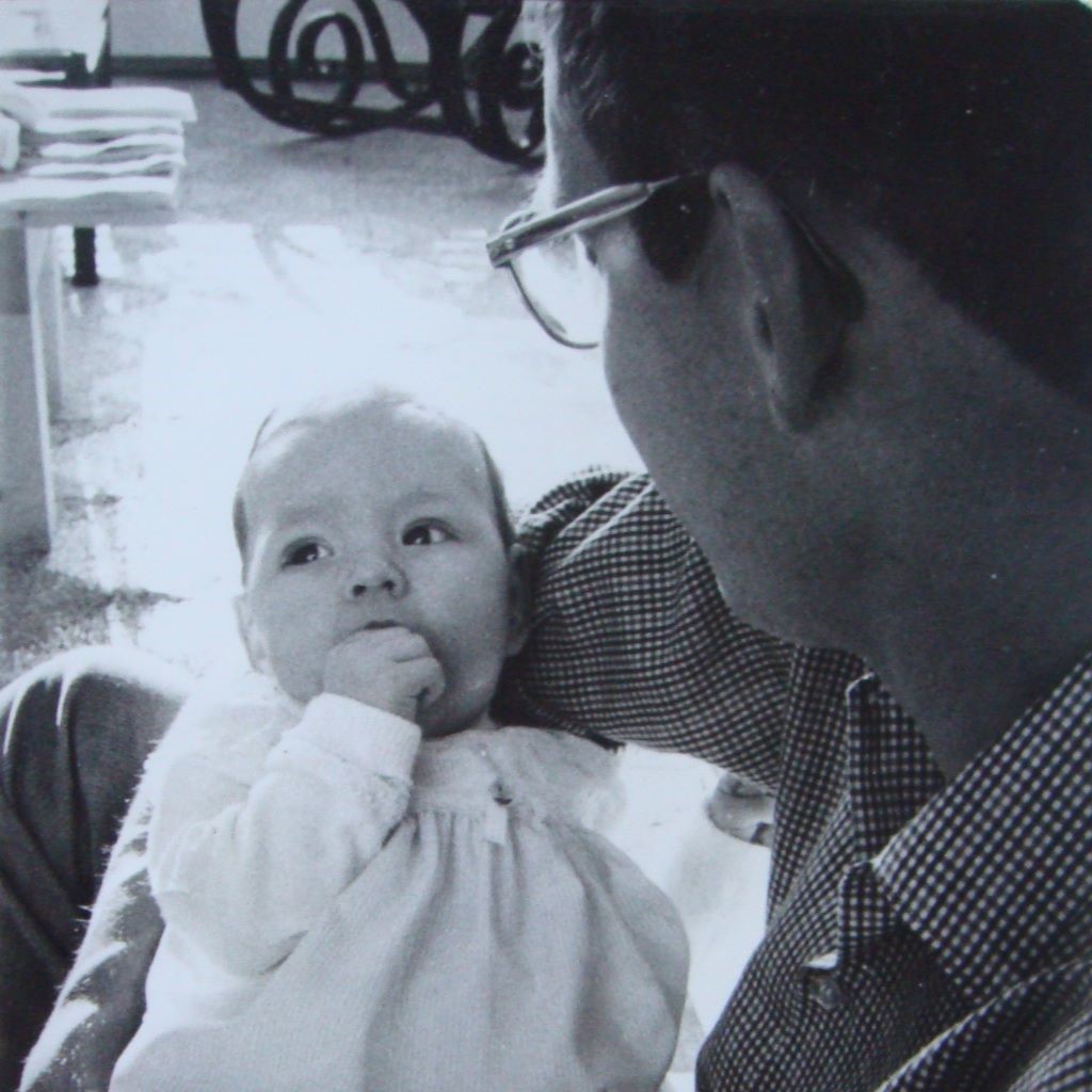 Papa bij de geboorte van Marloes in 1969
